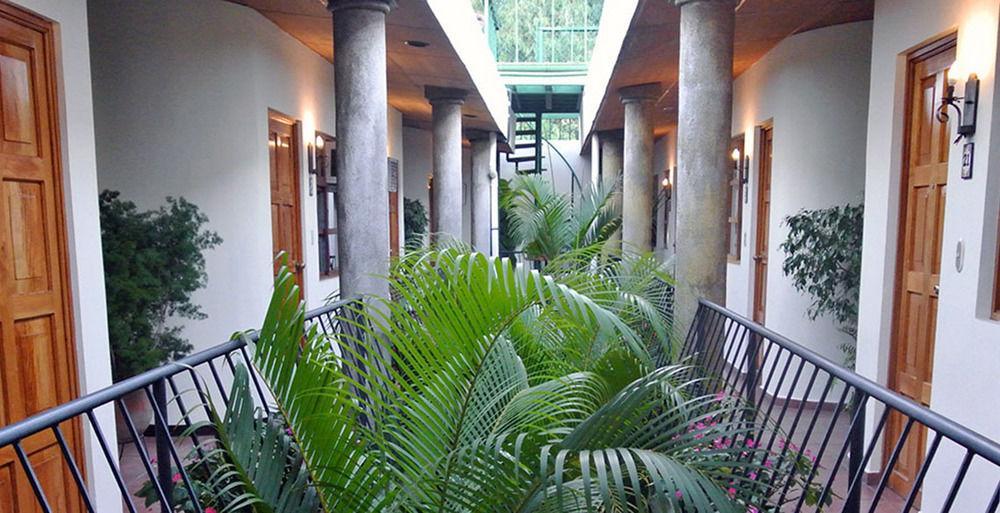 Arbol De Fuego Eco-hotel San Salvador